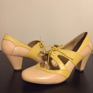 Seychelles Rita Lace Up Heels Shoes